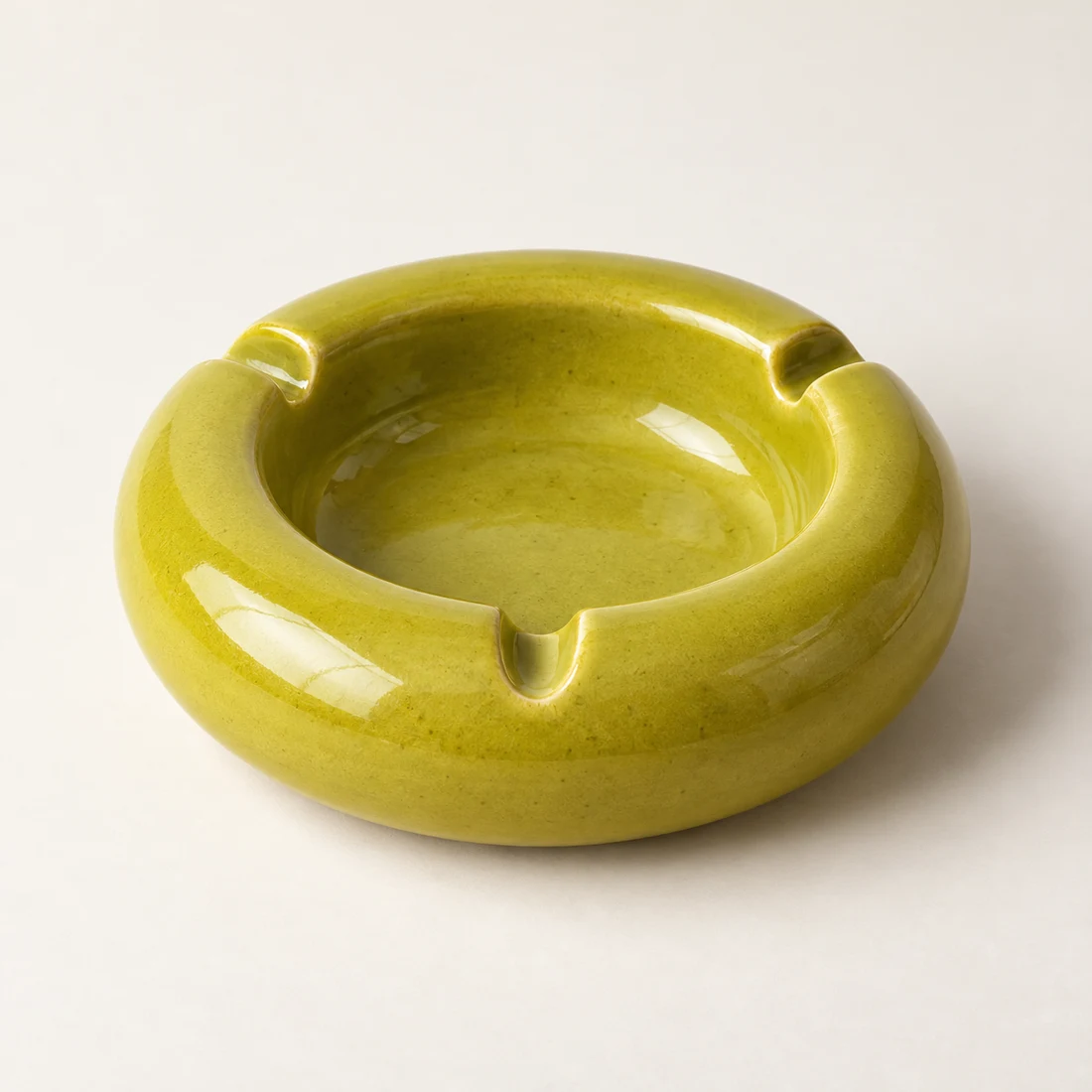 Orbit Loop ashtray in Chartreuse