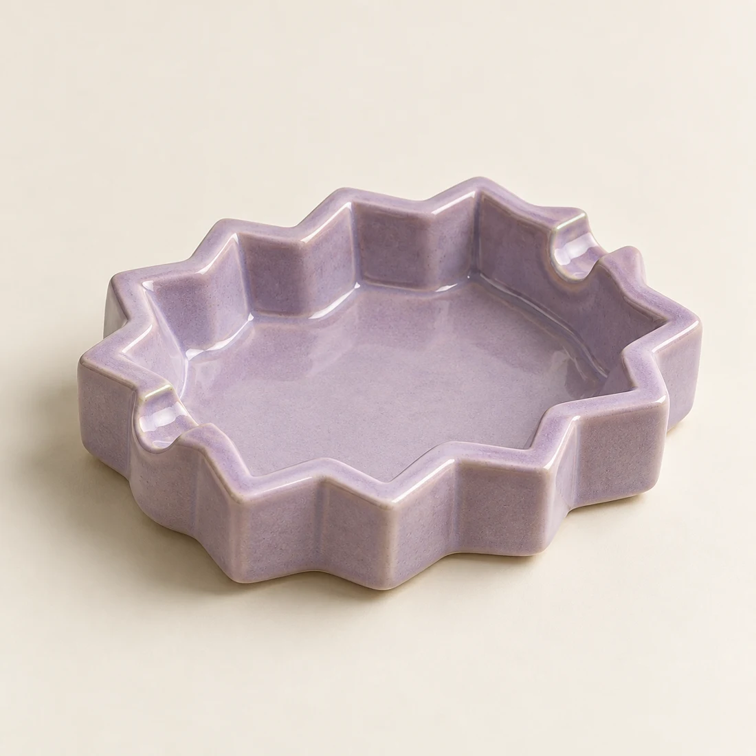Zig Zag ashtray in Lilac